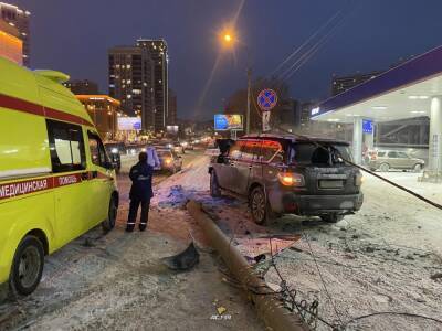 В Новосибирске женщина пострадала в ДТП с машиной скорой помощи