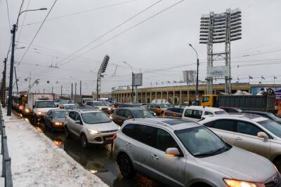 Петербург вновь сковали 10-балльные вечерние пробки