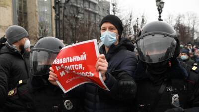 Для участника акции в поддержку Навального запросили 8 лет колонии