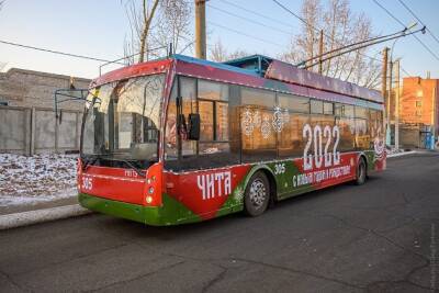 COVID, цены и работа – топ тем от пассажиров новогоднего троллейбуса в Чите