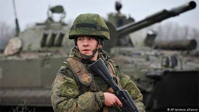 Россия заявила об отводе 10 тысяч солдат от границы с Украиной