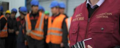 С 1 января 2022 года иностранцы могут быть выдворены из России за незаконную трудовую деятельность