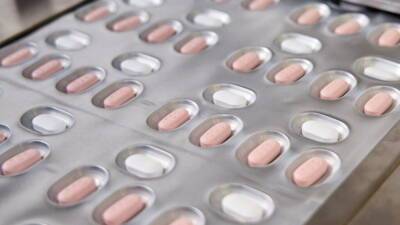 Германия закупит миллион упаковок нового лекарства от коронавируса, подробности