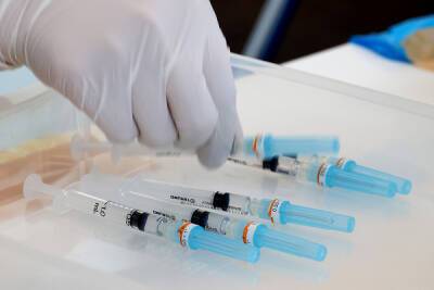 В Литве от детей старше 12 лет начали требовать документ о вакцинации против COVID-19