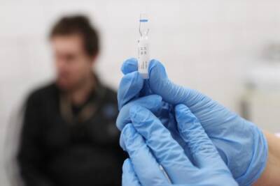 Мурашко: более 78 млн россиян получили первую дозу вакцины от COVID-19