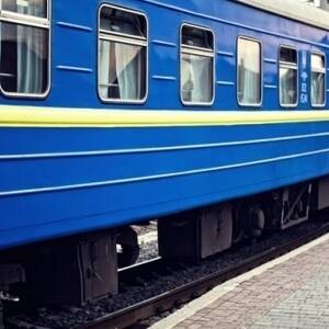 Из-за непогоды в Украине задерживаются поезда