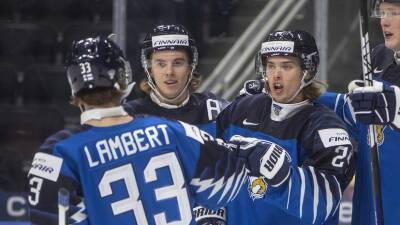 Финляндия забросила семь шайб и разгромила Австрию в матче МЧМ по хоккею