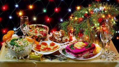 Диетолог Мойсенко дала советы по выбору полезных десертов на Новый год