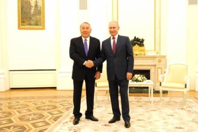 В Петербурге проходит встреча Путина и Назарбаева