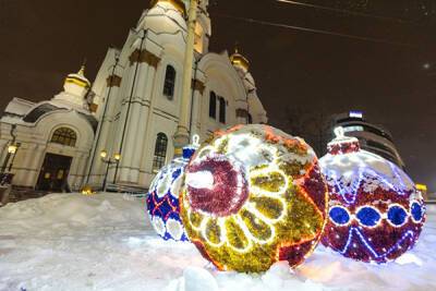 Фонд святой Екатерины помог украсить Екатеринбург к новогодним праздникам