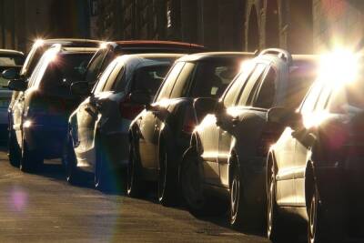 Белгородцы смогут бесплатно припарковать авто во время новогодних праздников