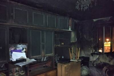 В Тверской области во время пожара погиб мужчина, а девочка срочно доставлена в больницу
