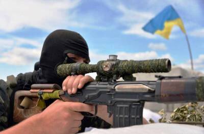 Украинские снайперы прибыли на линию соприкосновения