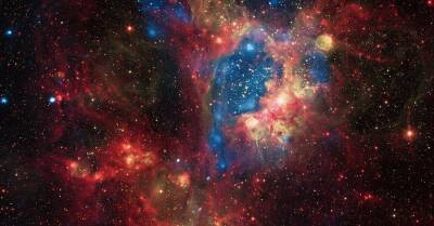 Телескоп НАСА сфотографировал галактическую разноцветную туманность в созвездии Золотая Рыба