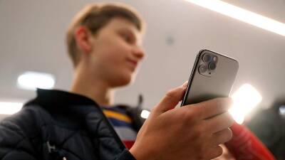В МИД России отреагировали на угрозу об ограничении импорта смартфонов из США