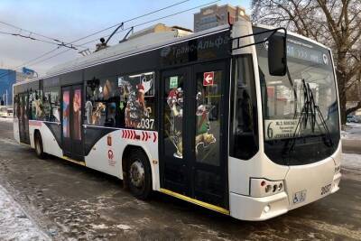 Мультяшные троллейбус и трамвай курсируют по улицам Красноярска