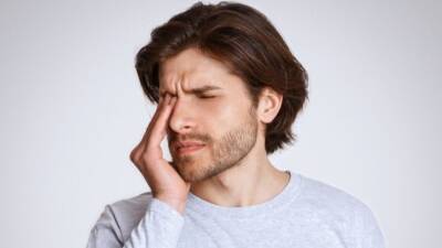 Признаком каких заболеваний может быть зуд в области глаз? — мнение офтальмолога