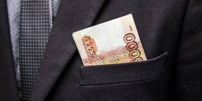 Менеджера УК иркутского «Сильвермолла» уличили в даче взятки в 1,5 млн рублей
