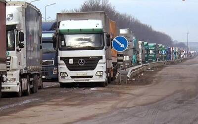 В Запорожской и Николаевской областях ограничили движение грузовиков