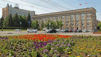 В Челябинске парковки рядом с мэрией сделают платными