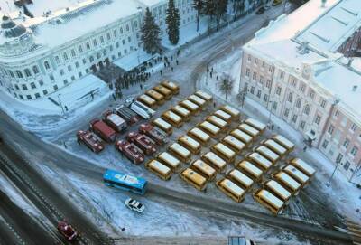 Районам в Тверской области вручили новый транспорт