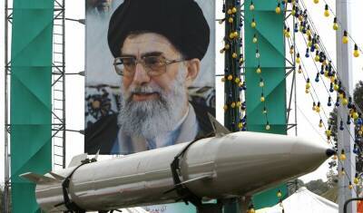 Иранская ядерная сделка: Тегеран снова делает ядерную бомбу и требует отмены санкций