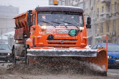Ростовчане раскритиковали работу коммунальщиков по уборке снега