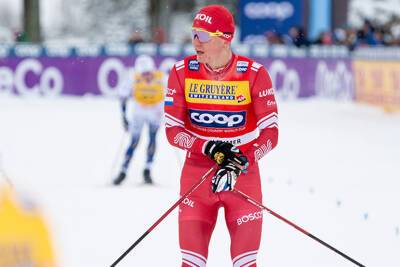 Ретивых, Большунов, Мальцев, Терентьев и Якимушкин вышли в четвертьфинал спринта на "Тур де Ски"