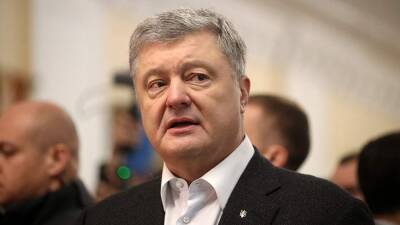 Порошенко назвал дату возвращения на Украину для ответа на обвинения
