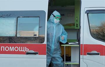 Белорусский медик рассказал, как ябатьки массово списывают и выливают вакцины от COVID-19