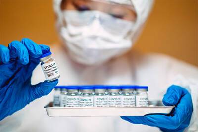 В ЕС за год вакцинировали от коронавируса 78% взрослых