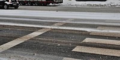 Пьяный водитель в Москве сбил людей на пешеходном переходе