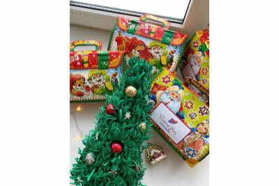 Новогоднее настроение для каждого. Для воспитанников смоленских детских домов передали более 1800 сладких подарков