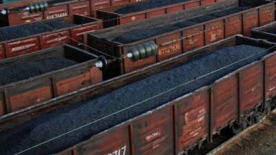 Україна продовжила термін дії мита на паливо та вугілля з РФ