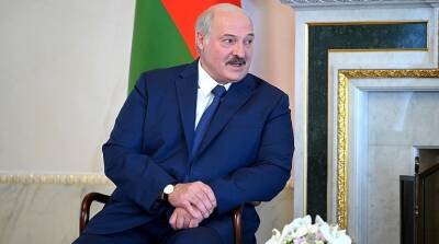 Президент Белоруссии Лукашенко прибыл в Петербург на саммит глав стран СНГ