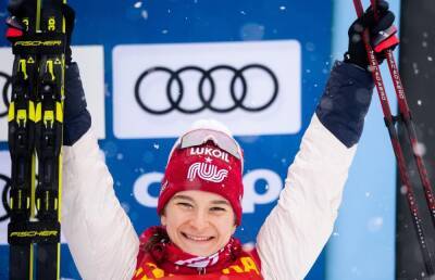Наталья Непряева завоевала «бронзу» Тур де Ски 2022