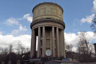В Новосибирске на площади Маркса продали водонапорную башню телекомпании НТН