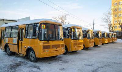 Новые автобусы будут возить детей Сахалина в сельские школы