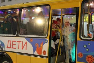В Сыктывкаре появился «Новогодний автобус»