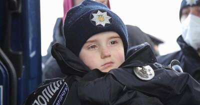 Теперь у небес будет свой охранник: в Черновцах умер онкобольной мальчик, которого приняли в полицию