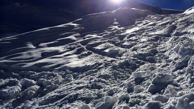 МЧС: Запросившие помощь альпинисты в КБР найдены, вызов был ложным