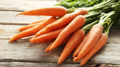 Диетолог рассказала, кому нельзя есть морковь