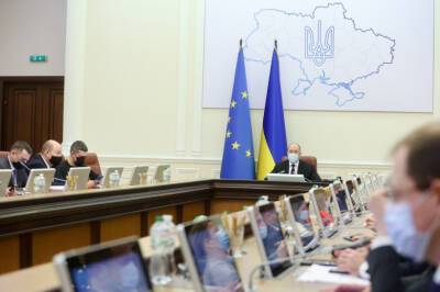 Шмыгаль заявил, что Украина завершает 2021 год с рекордным за всю историю долларовым ВВП