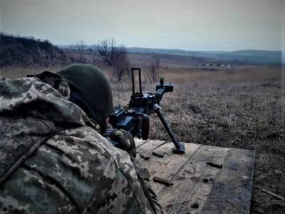 Снайпера ВСУ прибыли на линию фронта в Донбассе для провокаций – политик