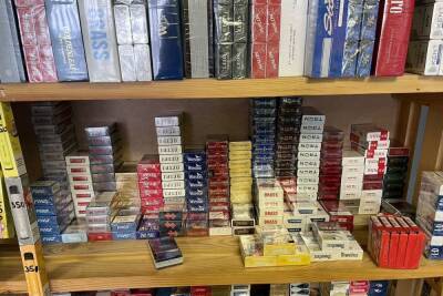 Немаркированные сигареты стоимостью в 1,5 млн рублей нашли в порховском магазине