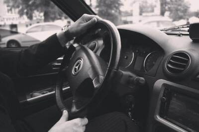 Новосибирский губернатор Травников пересел на Mercedes S-Класс