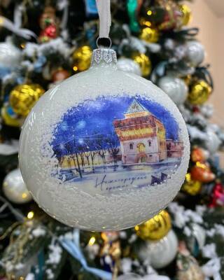 Коллекцию новогодних игрушек с башнями Кремля выпустила нижегородская фабрика