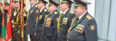 Сотрудников правоохранительных органов торжественно наградили в Гомеле