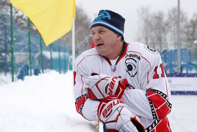 Актер Башаров мечтает сыграть в хоккей в команде Лукашенко