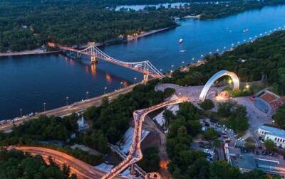 В Киеве планируют построить два новых моста через Днепр